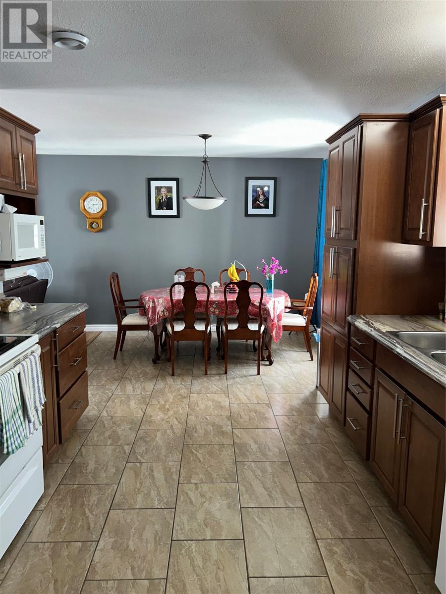 13 Birchview Drive, Pasadena, NL - Indoor Photo Showing Kitchen With Double Sink