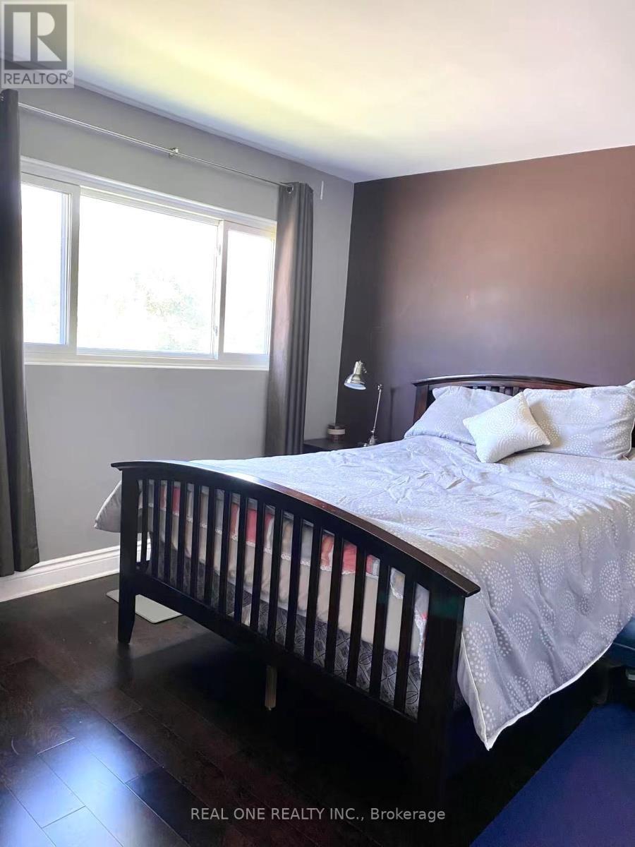 3578 Queenston Drive, Mississauga, ON - Indoor Photo Showing Bedroom