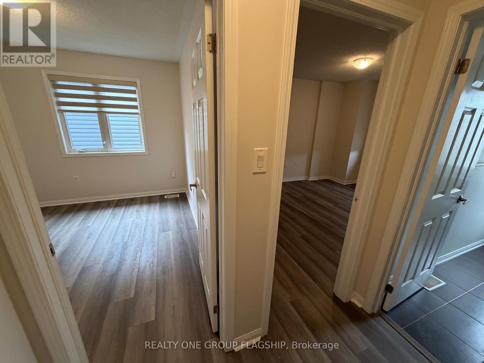 111 Higginbotham Crescent, Milton, ON - Indoor Photo Showing Other Room