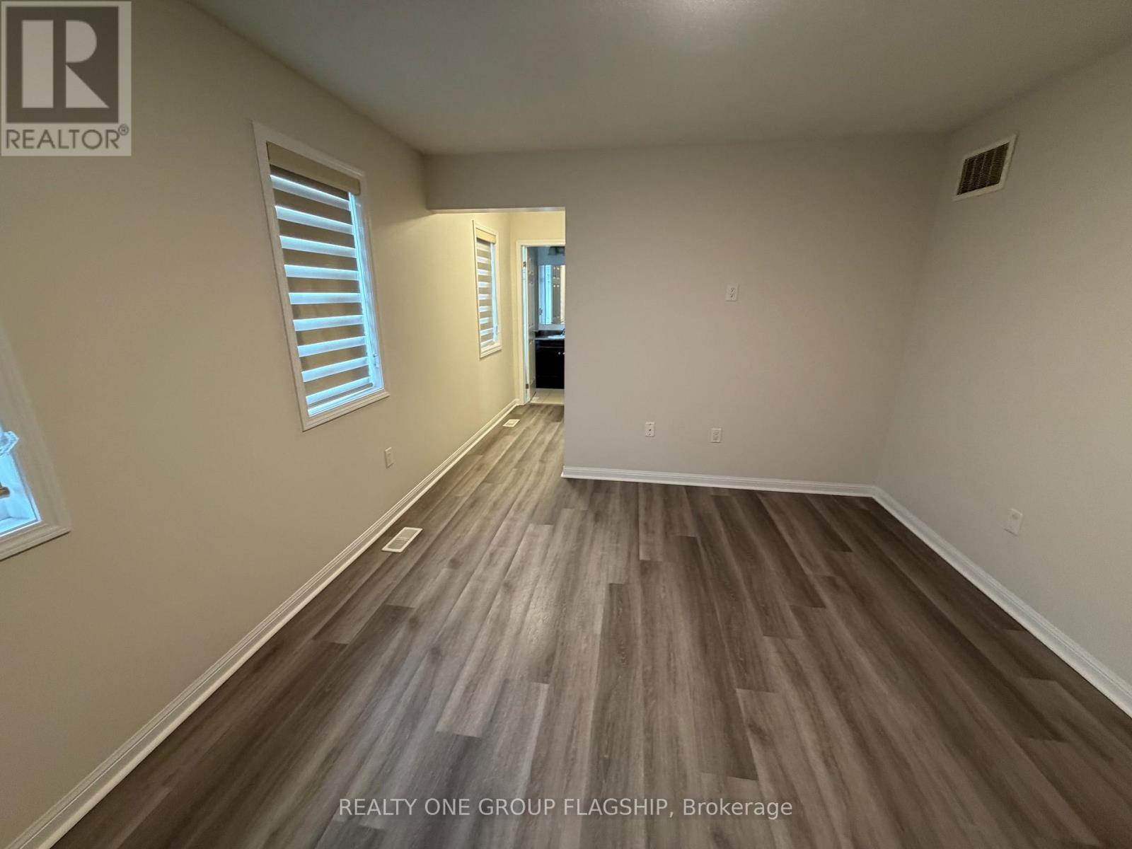 111 Higginbotham Crescent, Milton, ON - Indoor Photo Showing Other Room