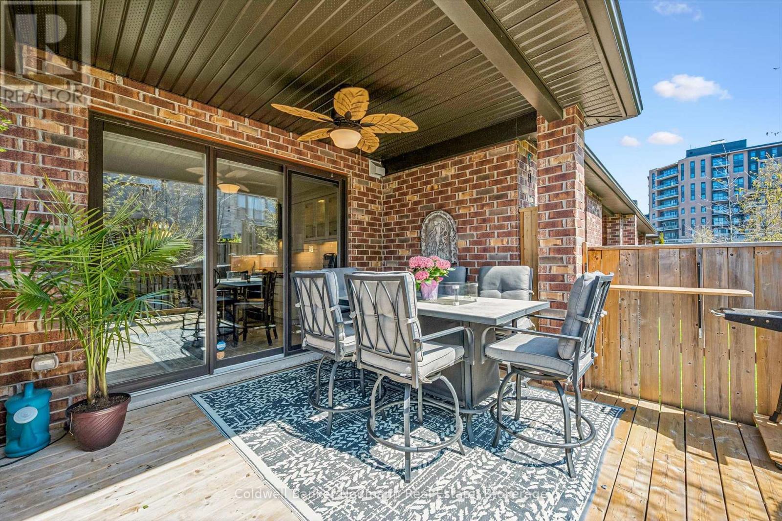 29 - 254 Gosling Gardens, Guelph (Clairfields/Hanlon Business Park), ON - Outdoor With Deck Patio Veranda With Exterior