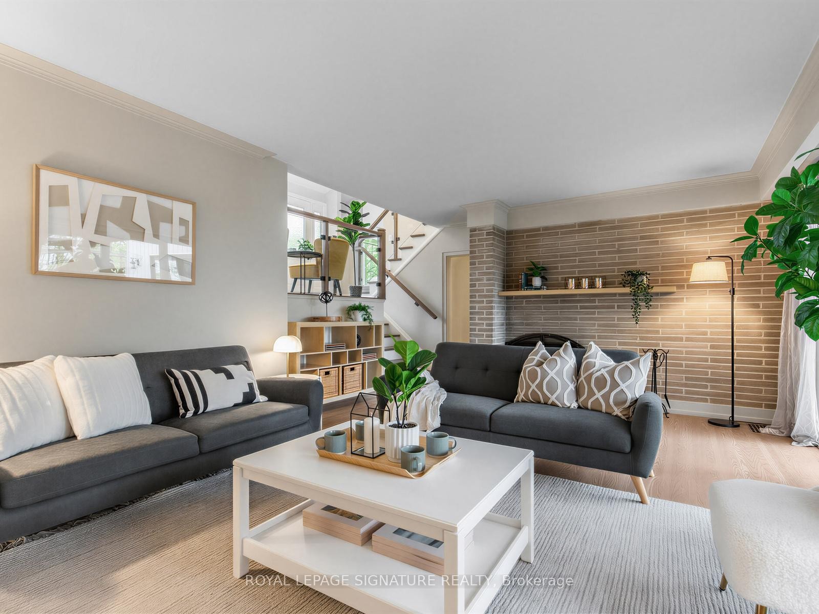 81 Cottonwood Drive, Toronto, ON - Indoor Photo Showing Living Room