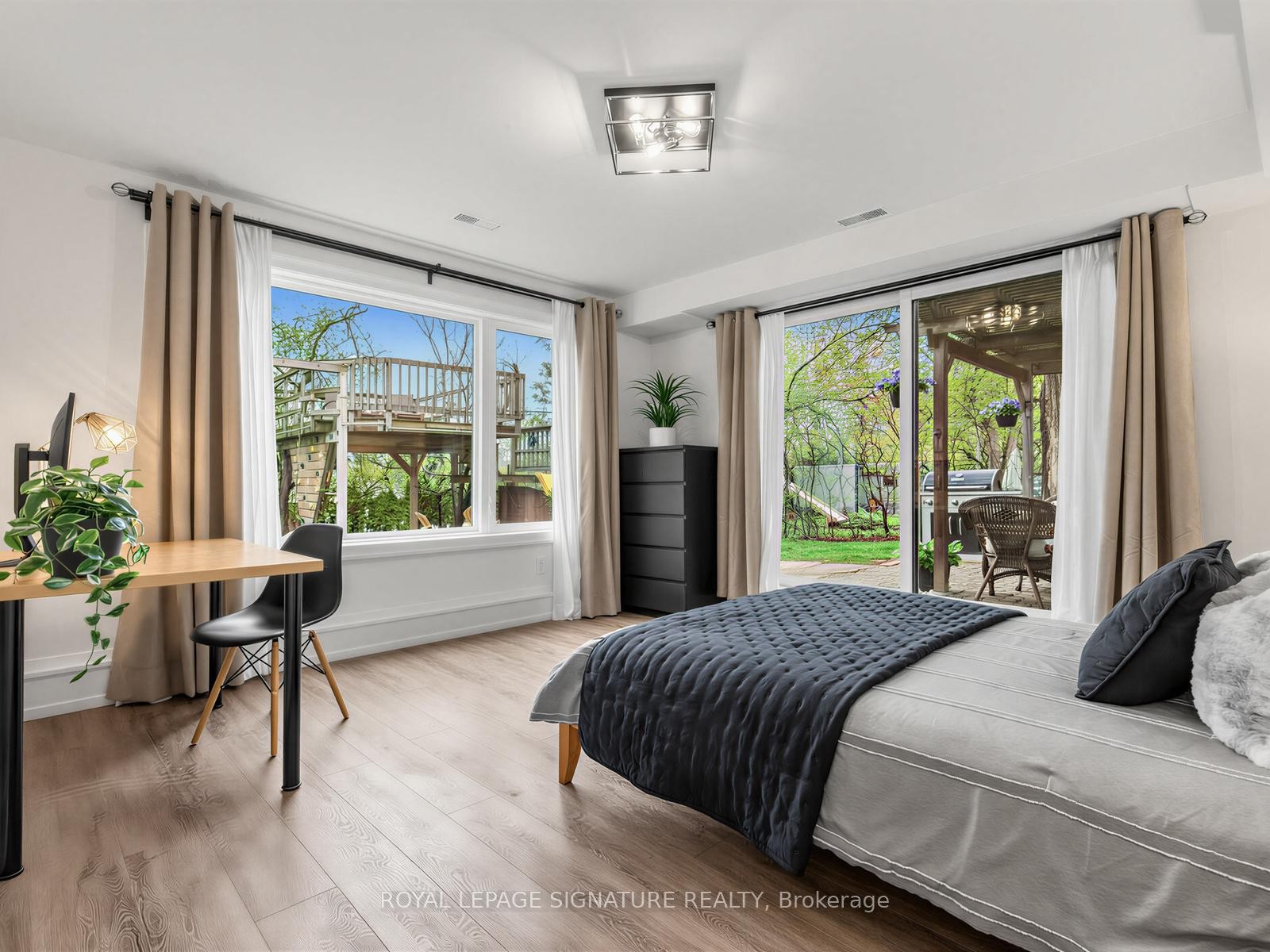 81 Cottonwood Drive, Toronto, ON - Indoor Photo Showing Bedroom