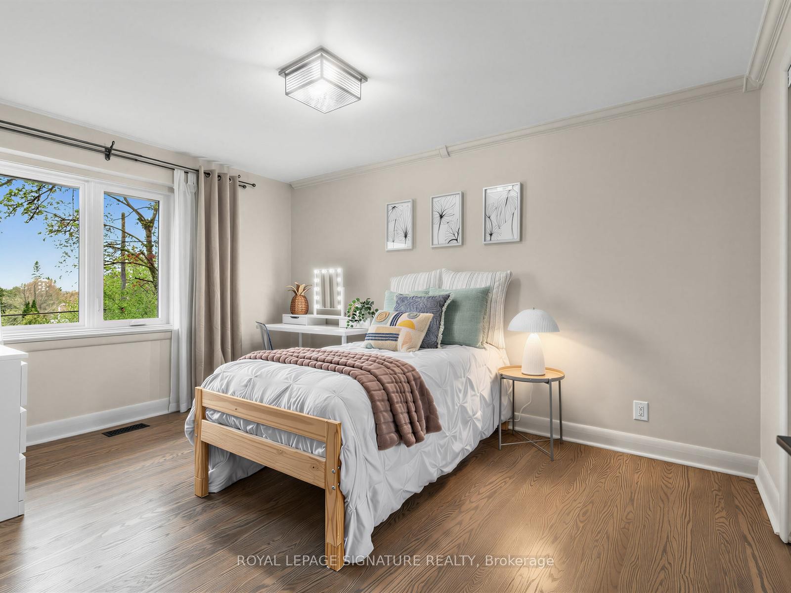 81 Cottonwood Drive, Toronto, ON - Indoor Photo Showing Bedroom