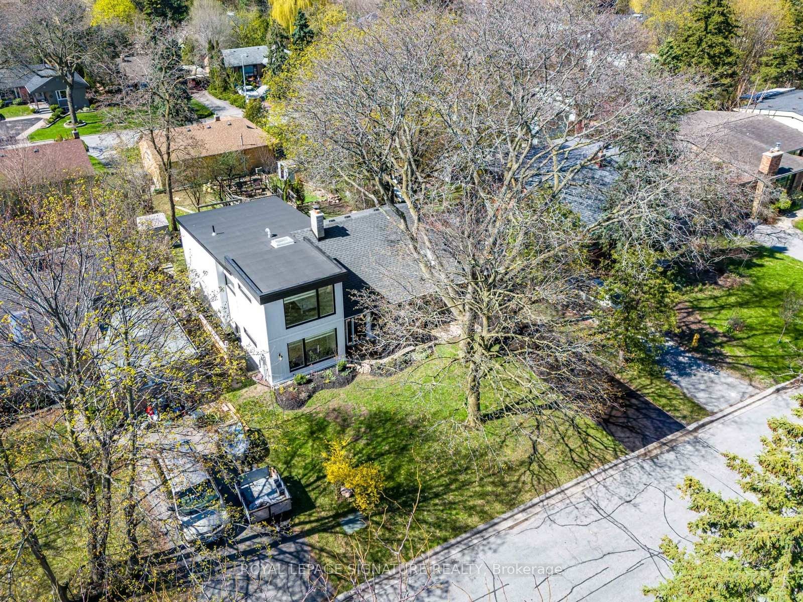 81 Cottonwood Drive, Toronto, ON - Outdoor