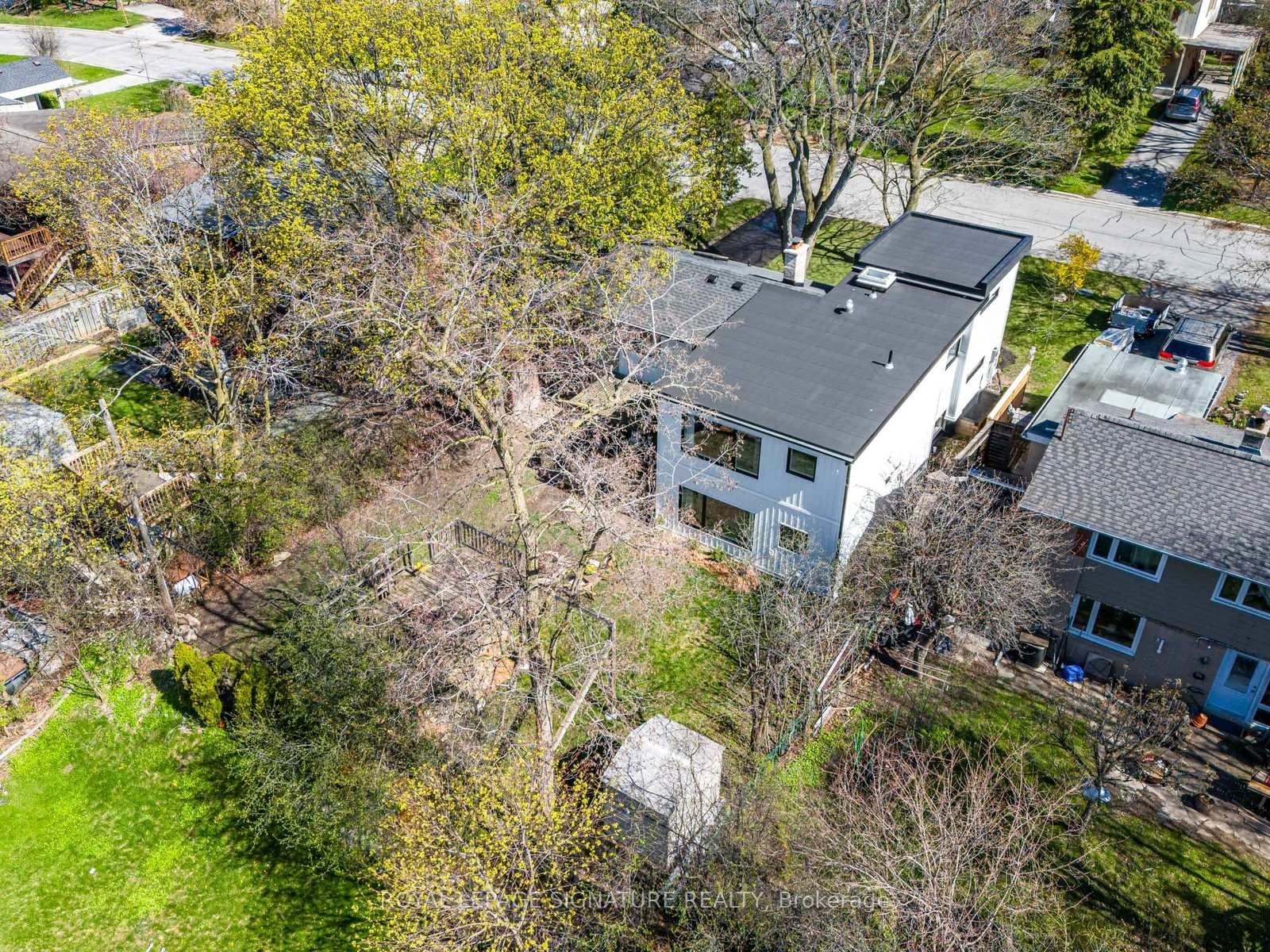 81 Cottonwood Drive, Toronto, ON - Outdoor