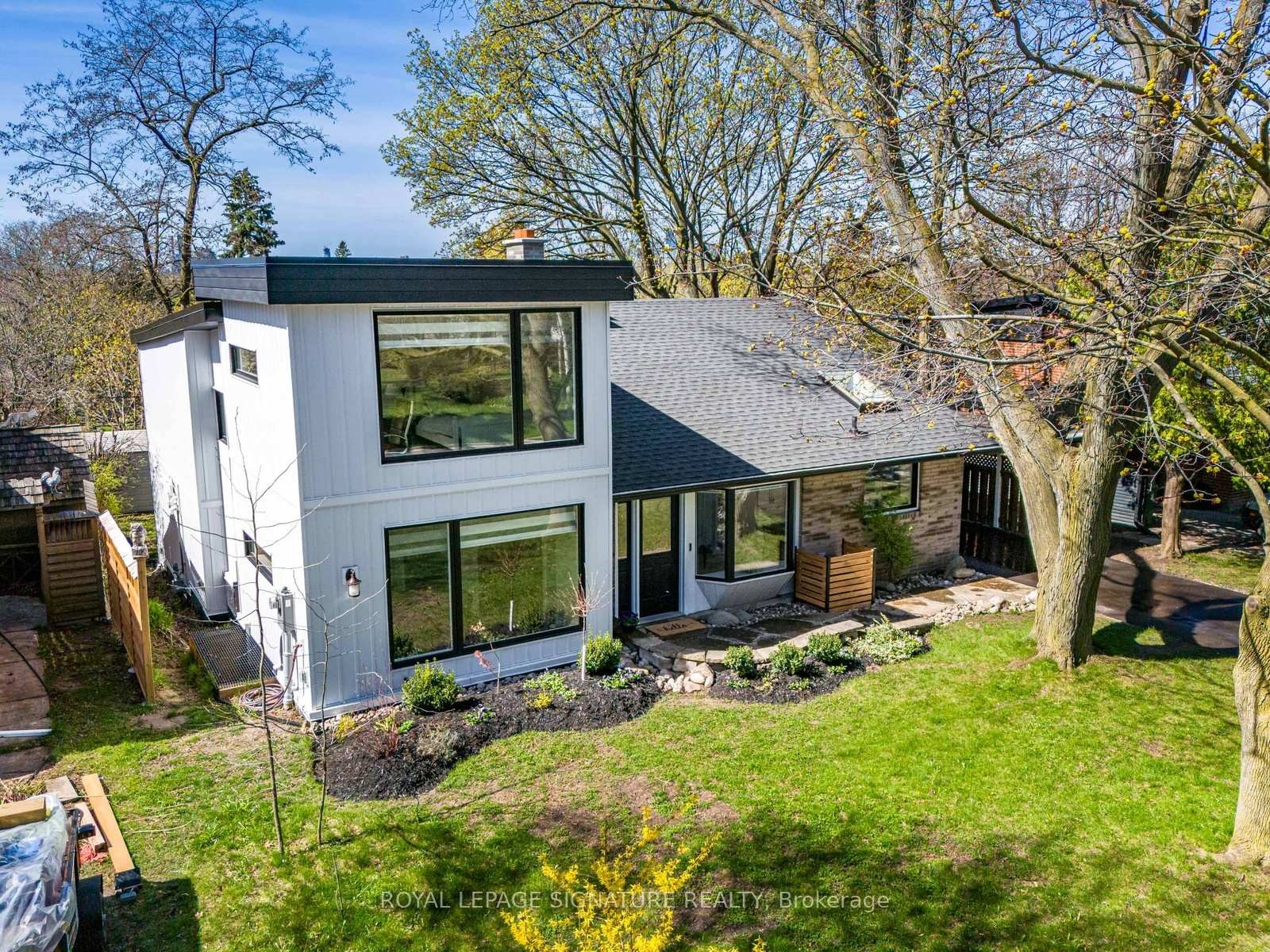 81 Cottonwood Drive, Toronto, ON - Outdoor
