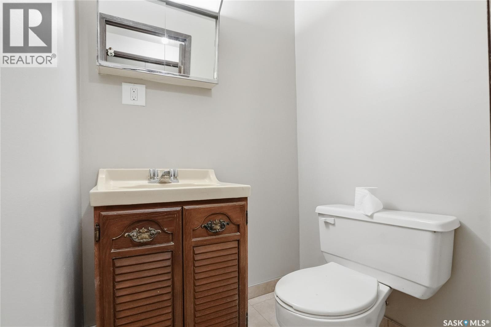 238 Haight Place, Saskatoon, SK - Indoor Photo Showing Bathroom