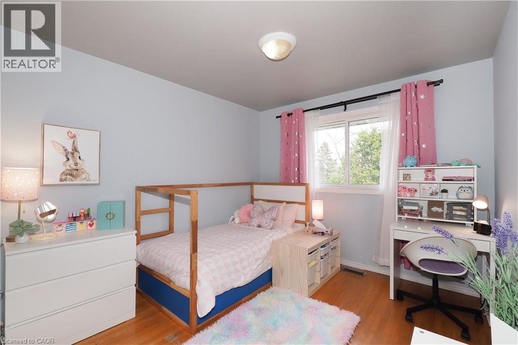 88 Gilmour Crescent, Kitchener, ON - Indoor Photo Showing Bedroom