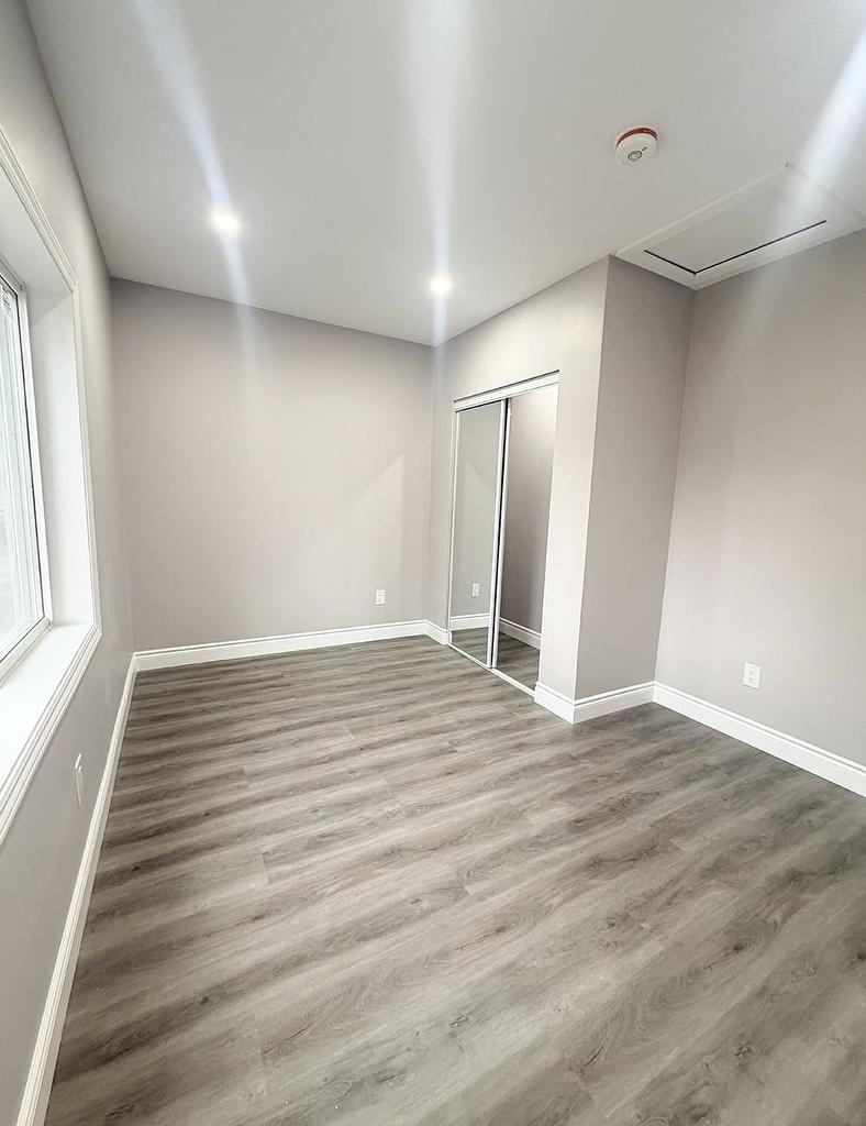 310 Dewe Avenue, Thunder Bay, ON - Indoor Photo Showing Other Room