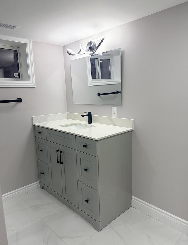 310 Dewe Avenue, Thunder Bay, ON - Indoor Photo Showing Bathroom