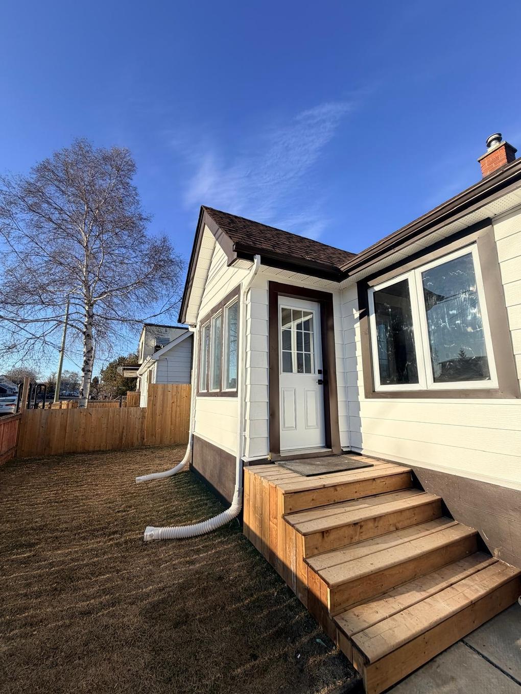 310 Dewe Avenue, Thunder Bay, ON - Outdoor With Exterior