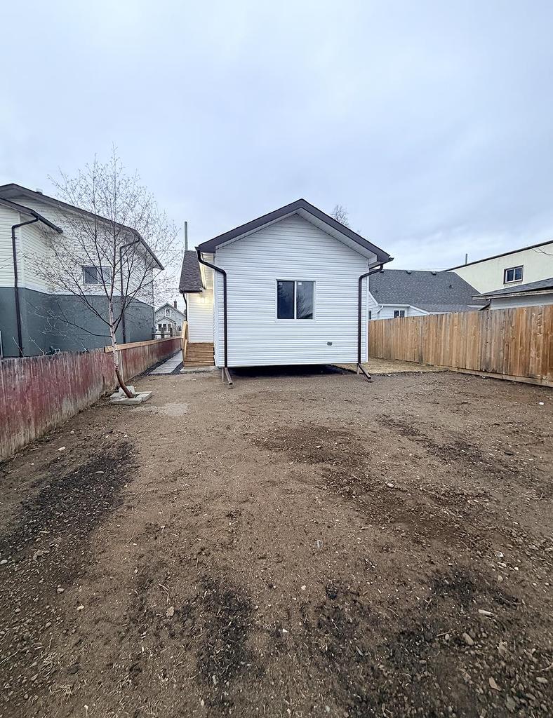 310 Dewe Avenue, Thunder Bay, ON - Outdoor With Exterior