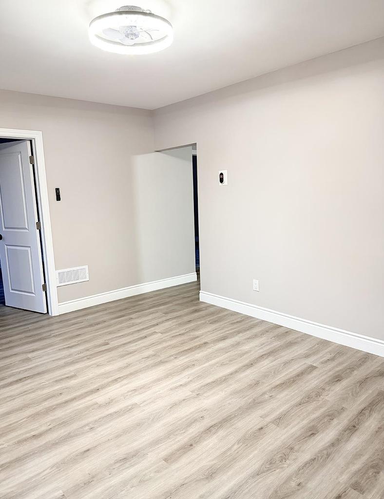 310 Dewe Avenue, Thunder Bay, ON - Indoor Photo Showing Other Room