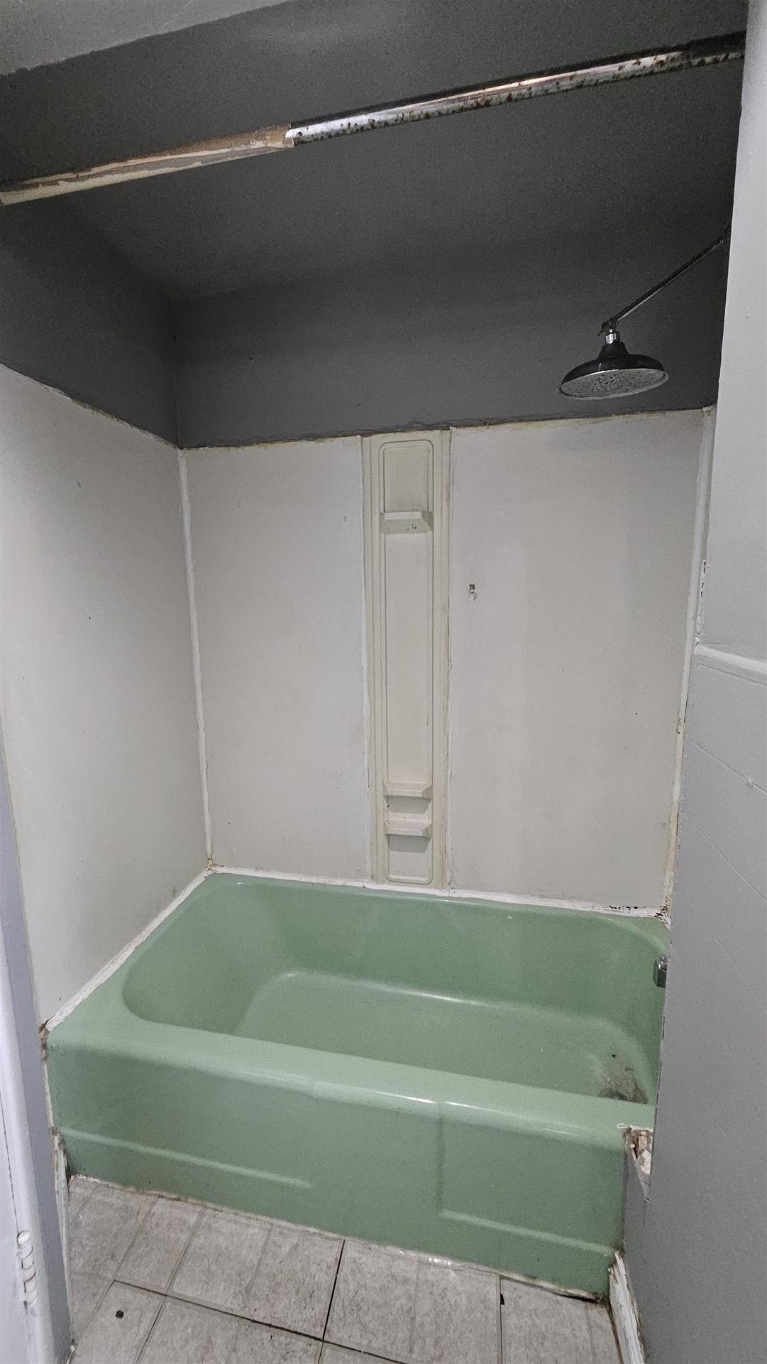 345 Ray Boulevard, Thunder Bay, ON - Indoor Photo Showing Other Room