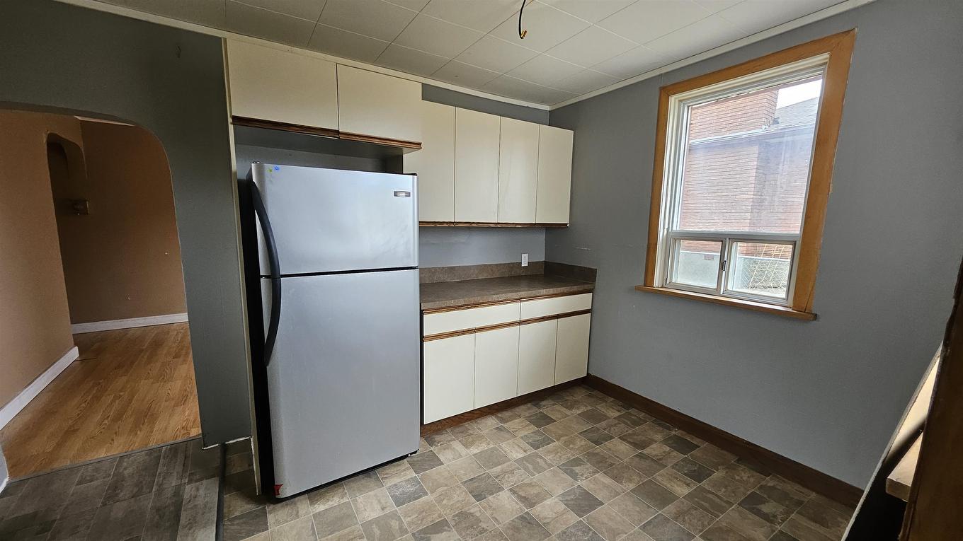 345 Ray Boulevard, Thunder Bay, ON - Indoor Photo Showing Kitchen