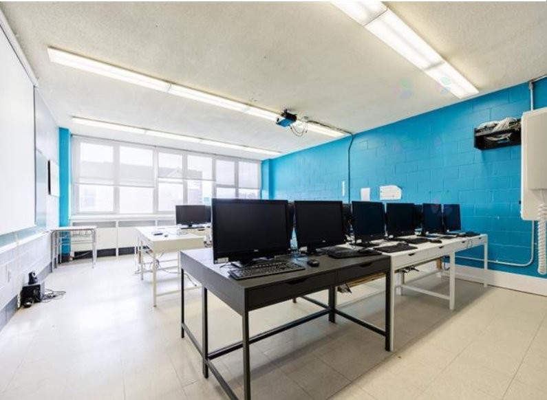 Bureau - 690 Boul. Crémazie E., Montréal (Villeray/Saint-Michel/Parc-Extension), QC - Indoor Photo Showing Office