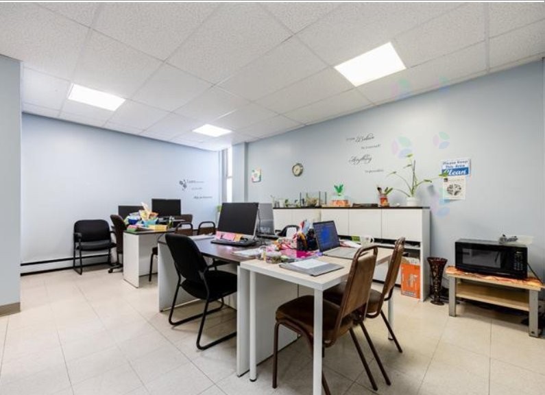 Bureau - 690 Boul. Crémazie E., Montréal (Villeray/Saint-Michel/Parc-Extension), QC - Indoor Photo Showing Other Room