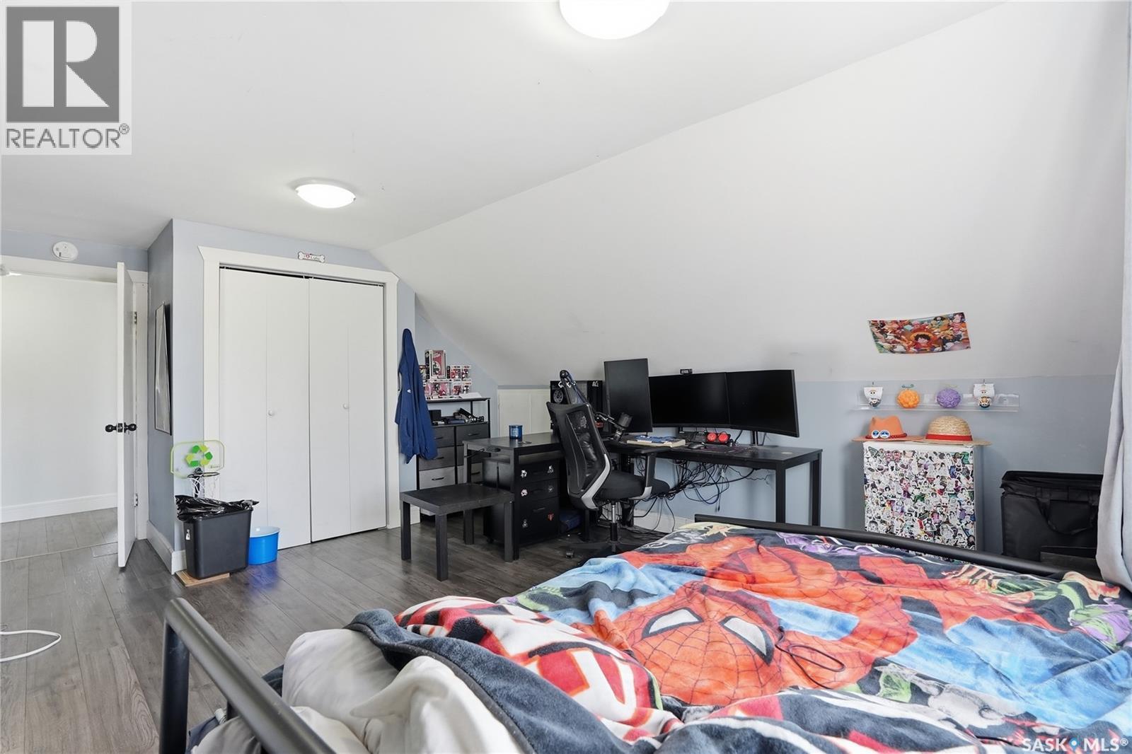 1011 1St Street E, Saskatoon, SK - Indoor Photo Showing Bedroom