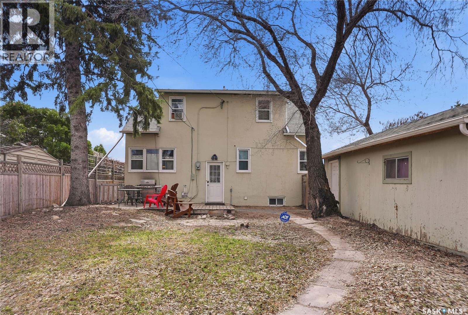 1011 1St Street E, Saskatoon, SK - Outdoor