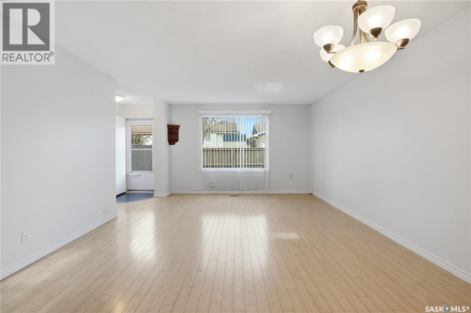 15 Killarney Way, Regina, SK - Indoor Photo Showing Other Room