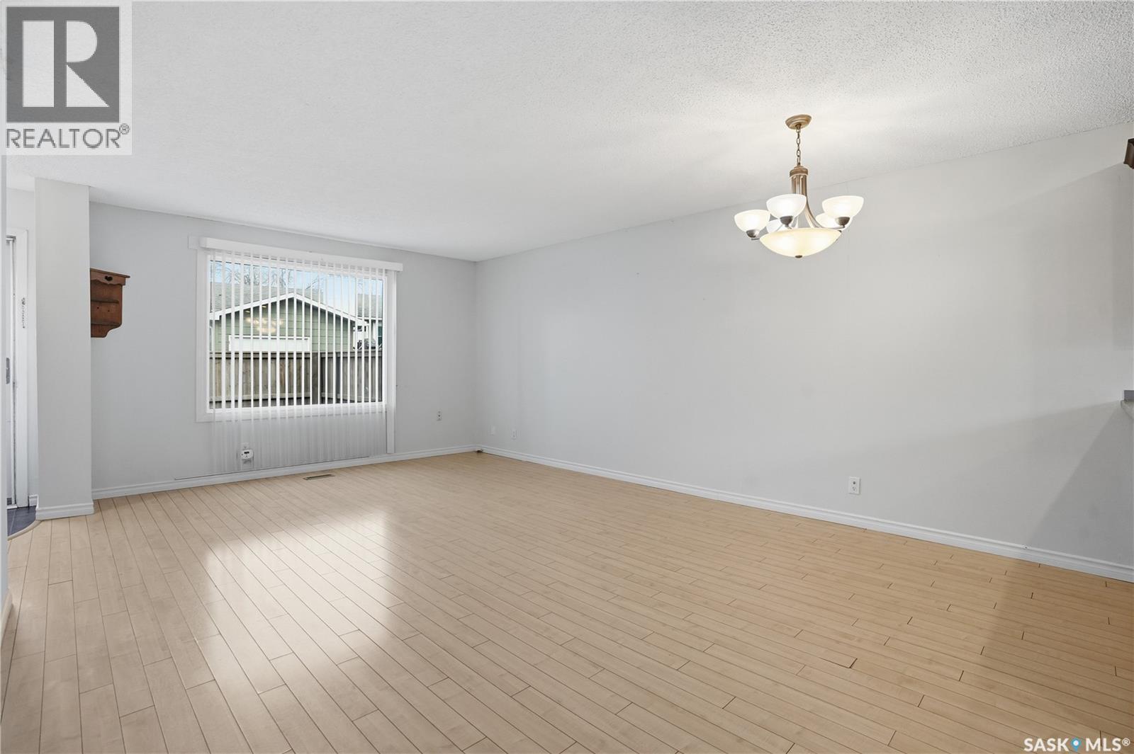 15 Killarney Way, Regina, SK - Indoor Photo Showing Other Room