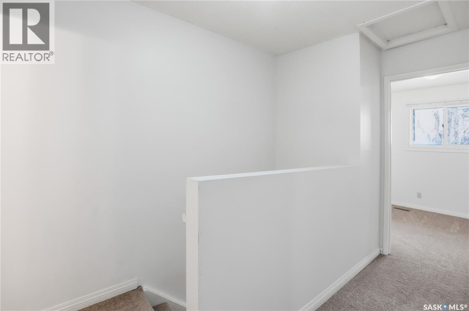 15 Killarney Way, Regina, SK - Indoor Photo Showing Other Room