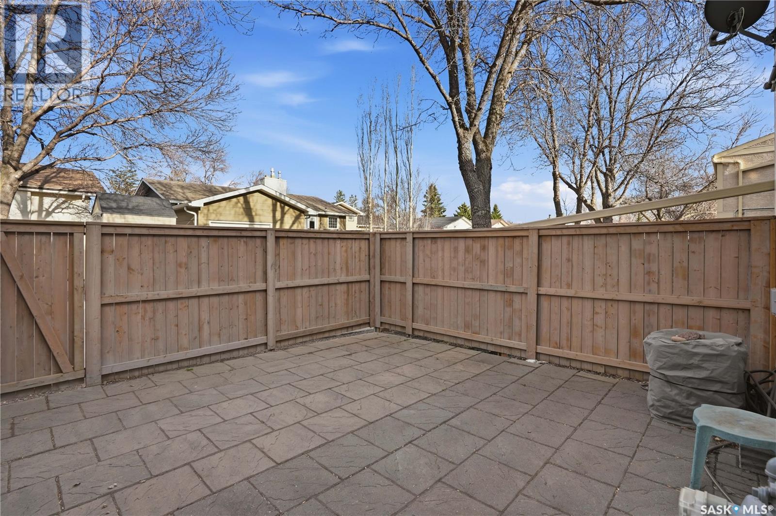 15 Killarney Way, Regina, SK - Outdoor