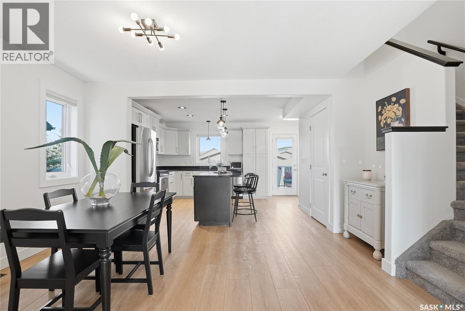 107 Langlois Way, Saskatoon, SK - Indoor Photo Showing Dining Room