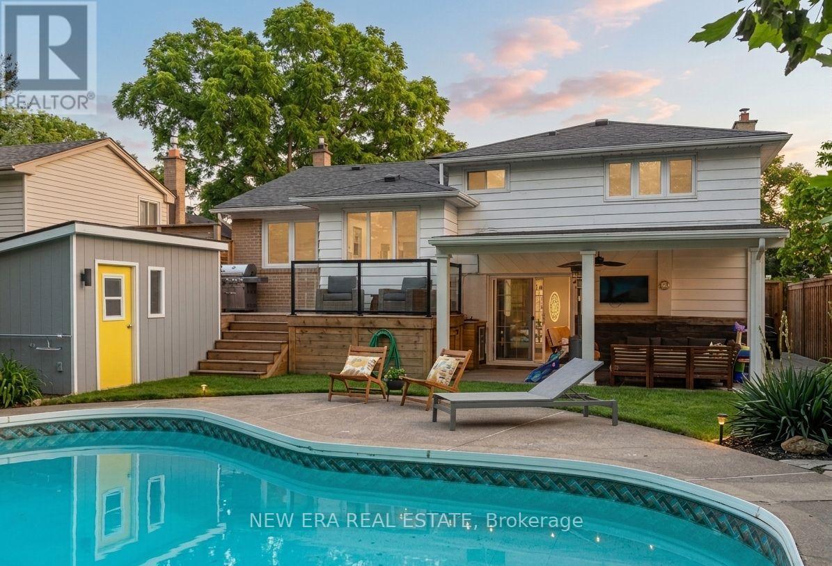 2611 Truscott Drive, Mississauga, ON - Outdoor With In Ground Pool With Deck Patio Veranda