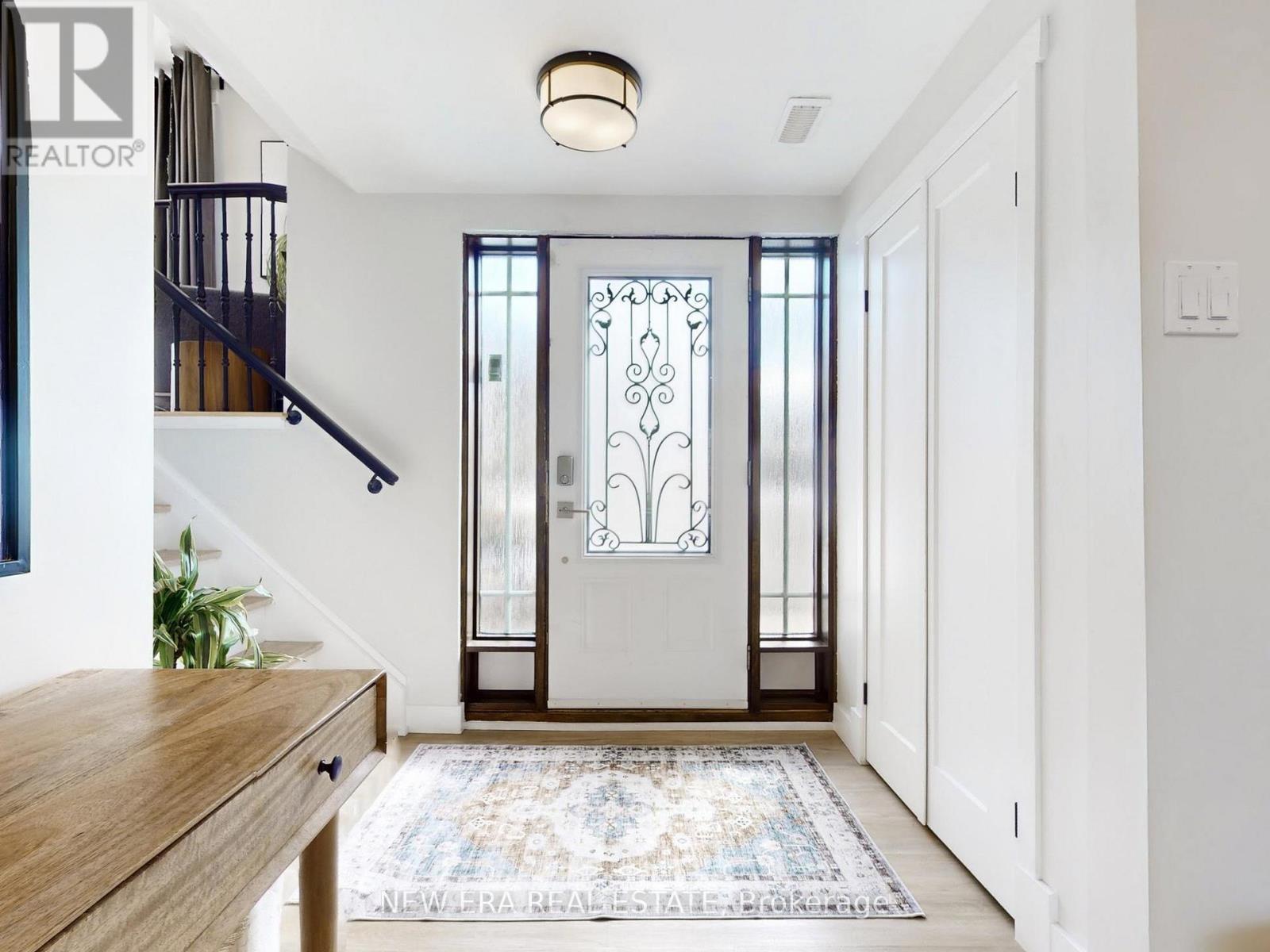 2611 Truscott Drive, Mississauga, ON - Indoor Photo Showing Other Room