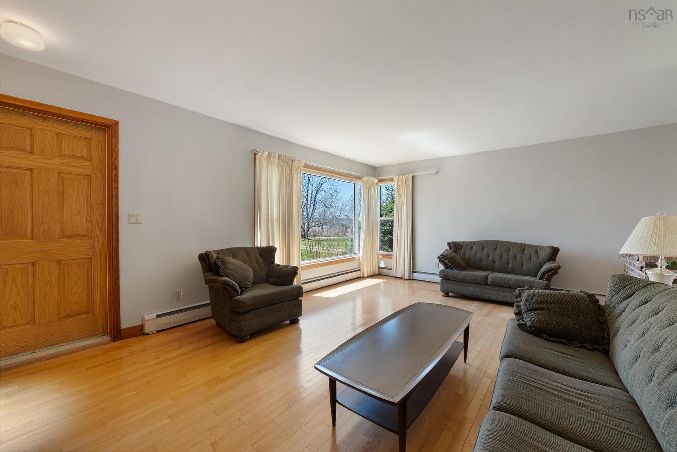 5996 Highway 1, Mavillette, NS