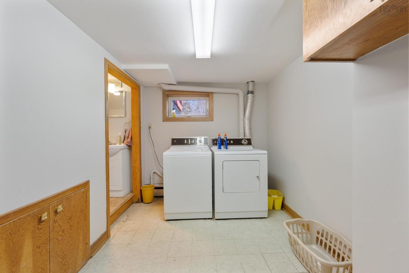5996 Highway 1, Mavillette, NS