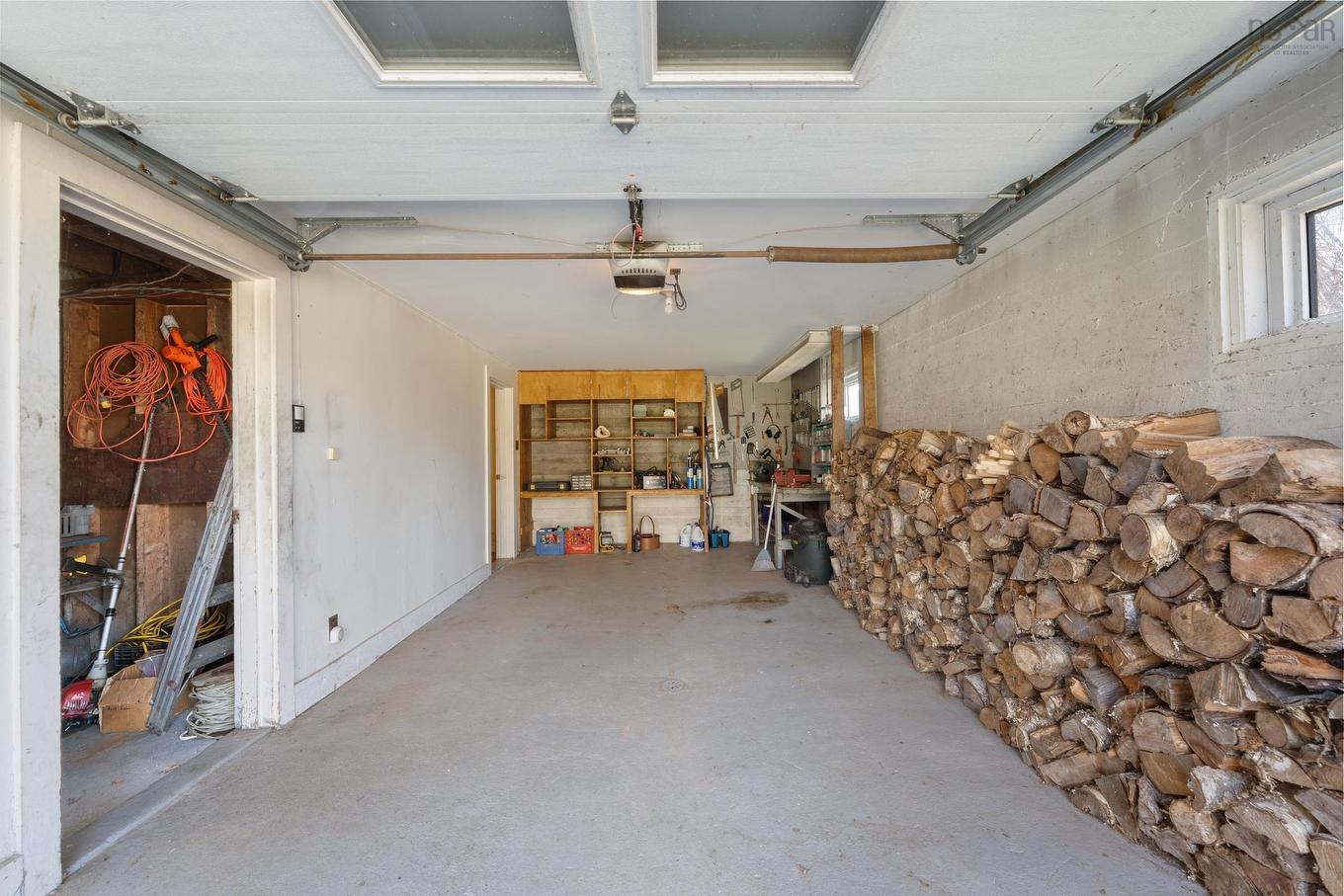 5996 Highway 1, Mavillette, NS