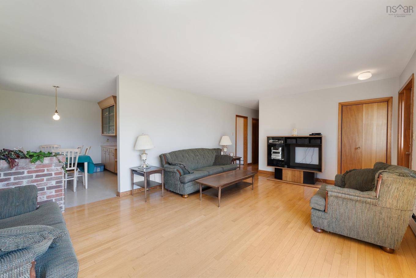 5996 Highway 1, Mavillette, NS