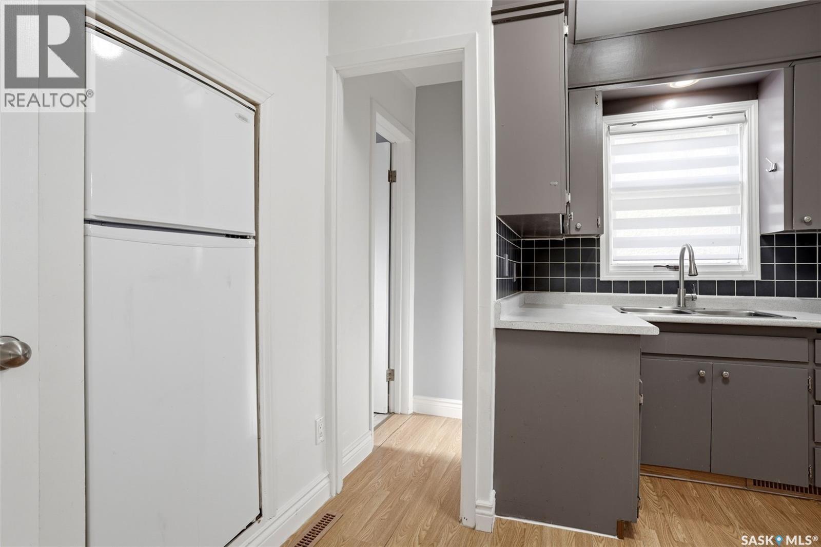 2634 Atkinson Street, Regina, SK - Indoor Photo Showing Kitchen