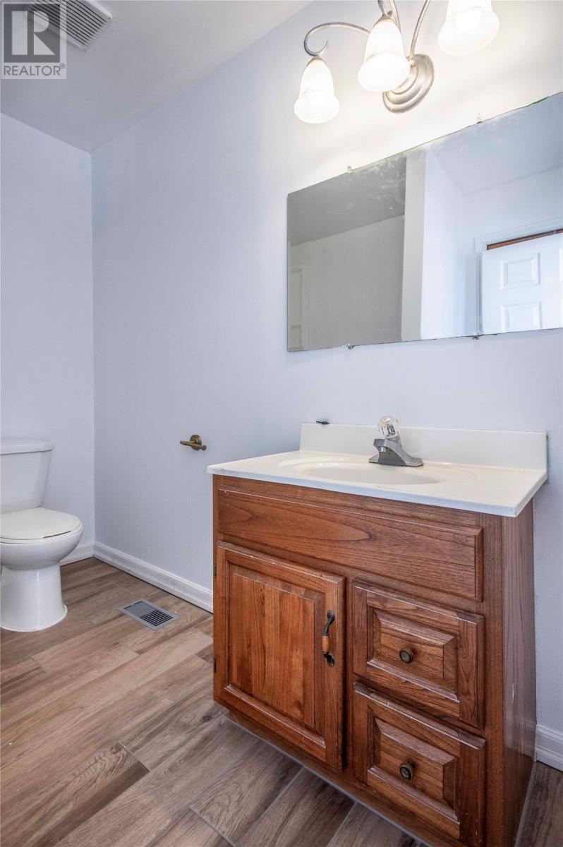 2 Dillon Crescent, St John'S, NL - Indoor Photo Showing Bathroom