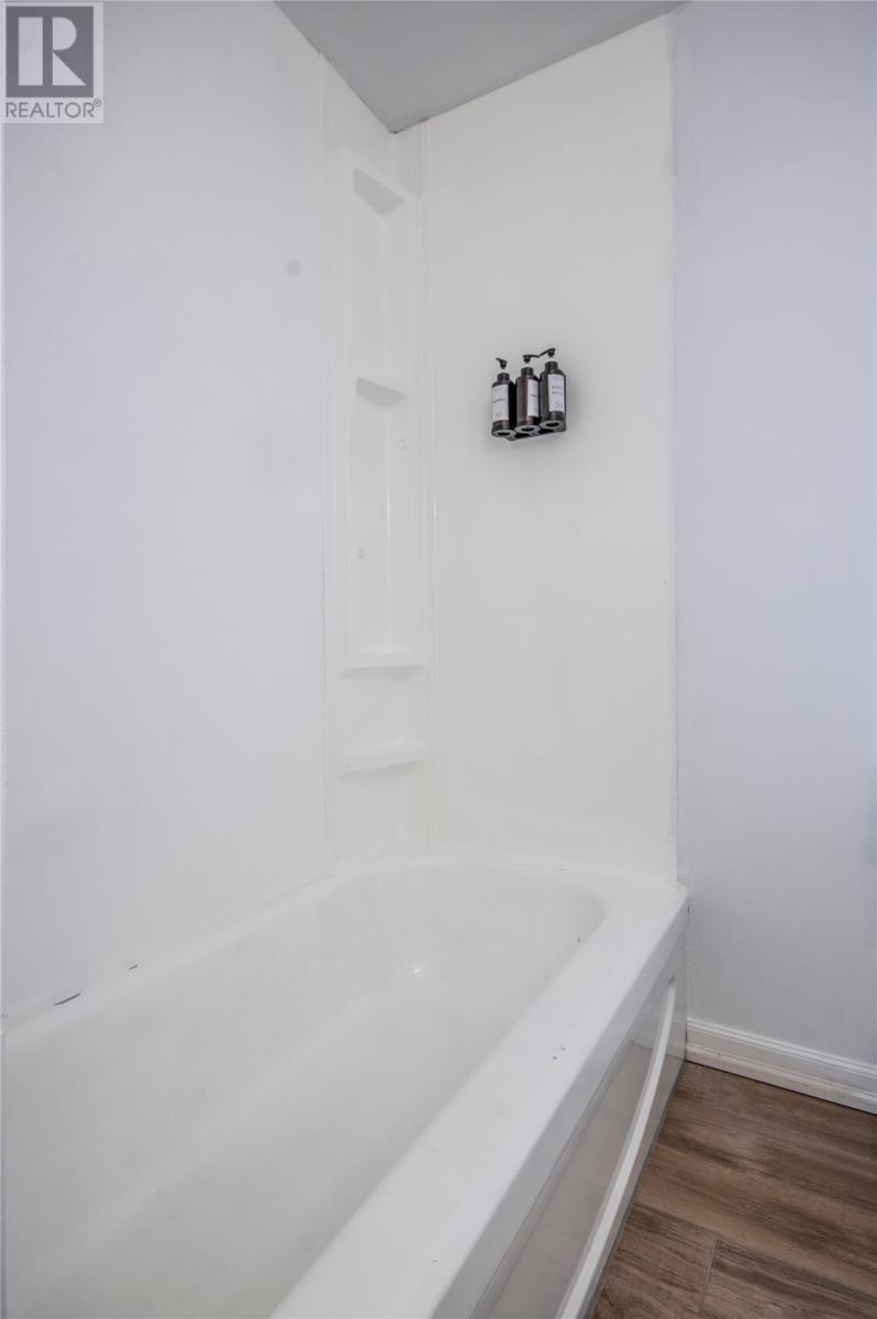 2 Dillon Crescent, St John'S, NL - Indoor Photo Showing Bathroom