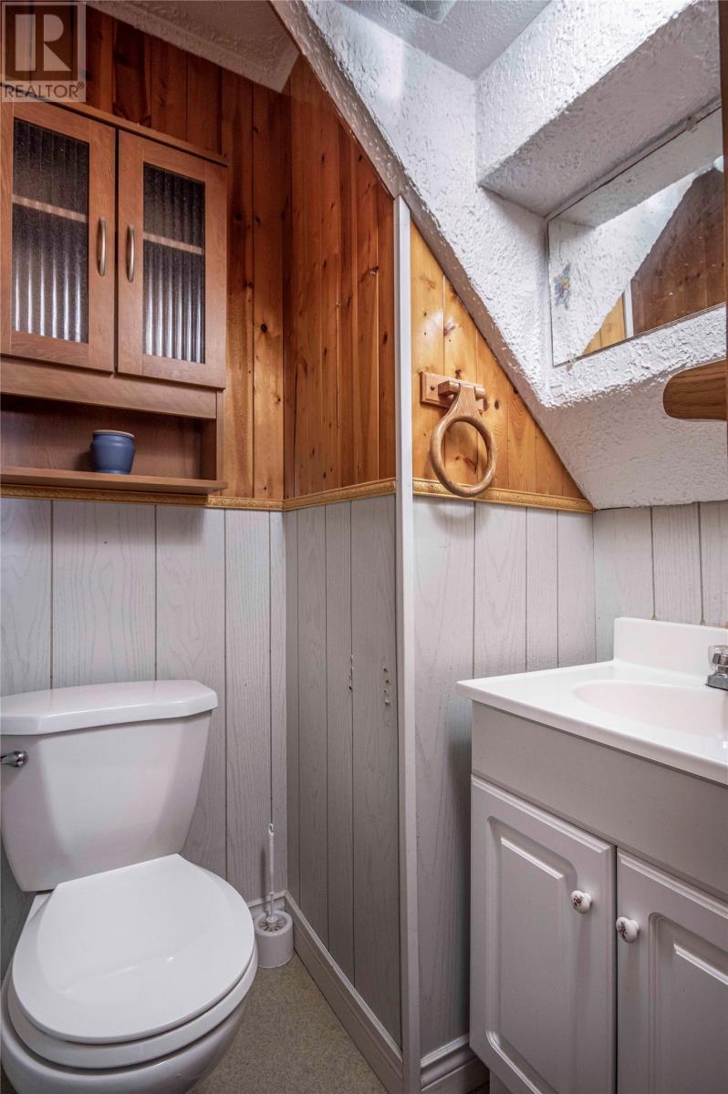 2 Dillon Crescent, St John'S, NL - Indoor Photo Showing Bathroom