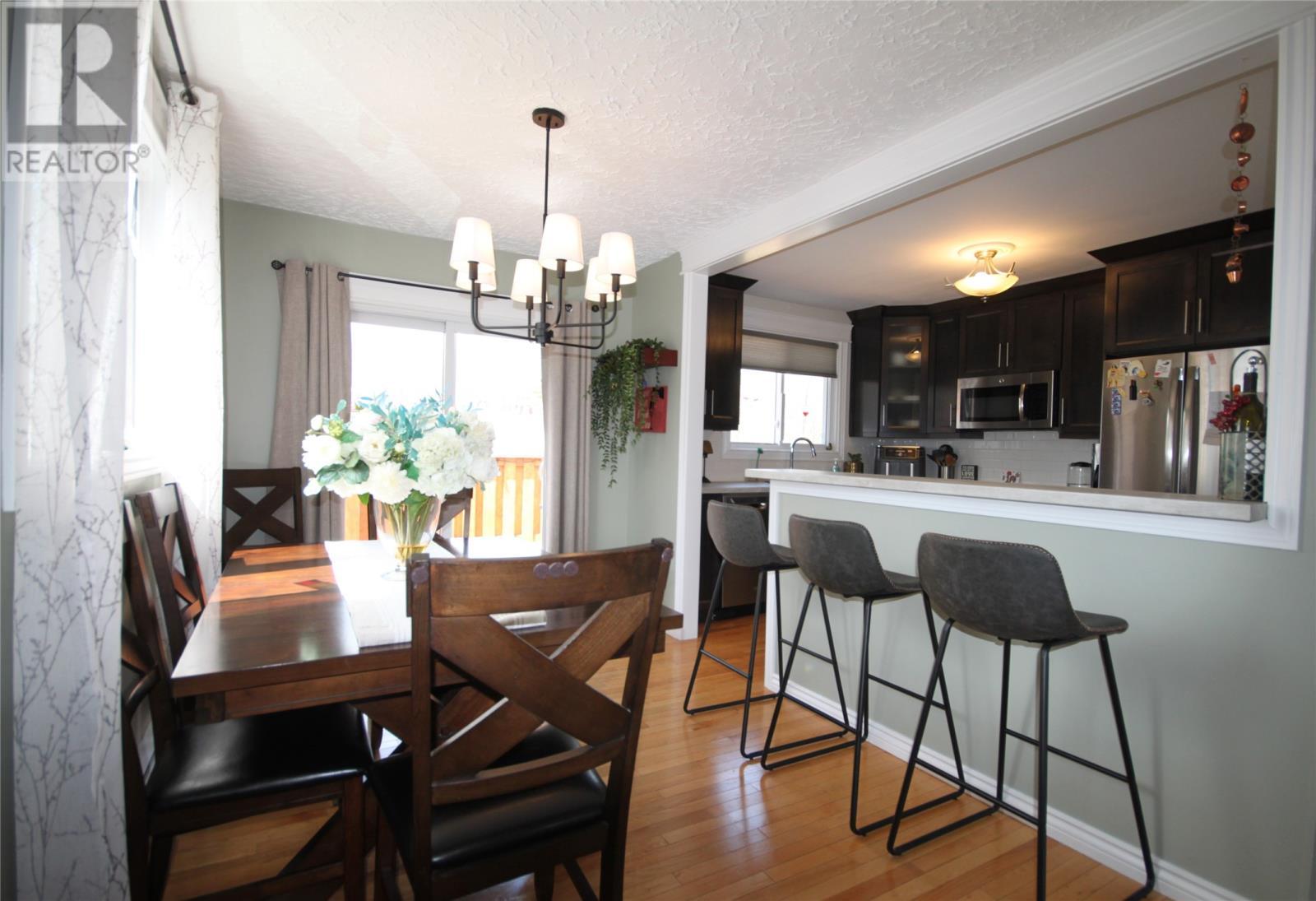 50 Holbrook Avenue, St. John'S, NL - Indoor Photo Showing Dining Room