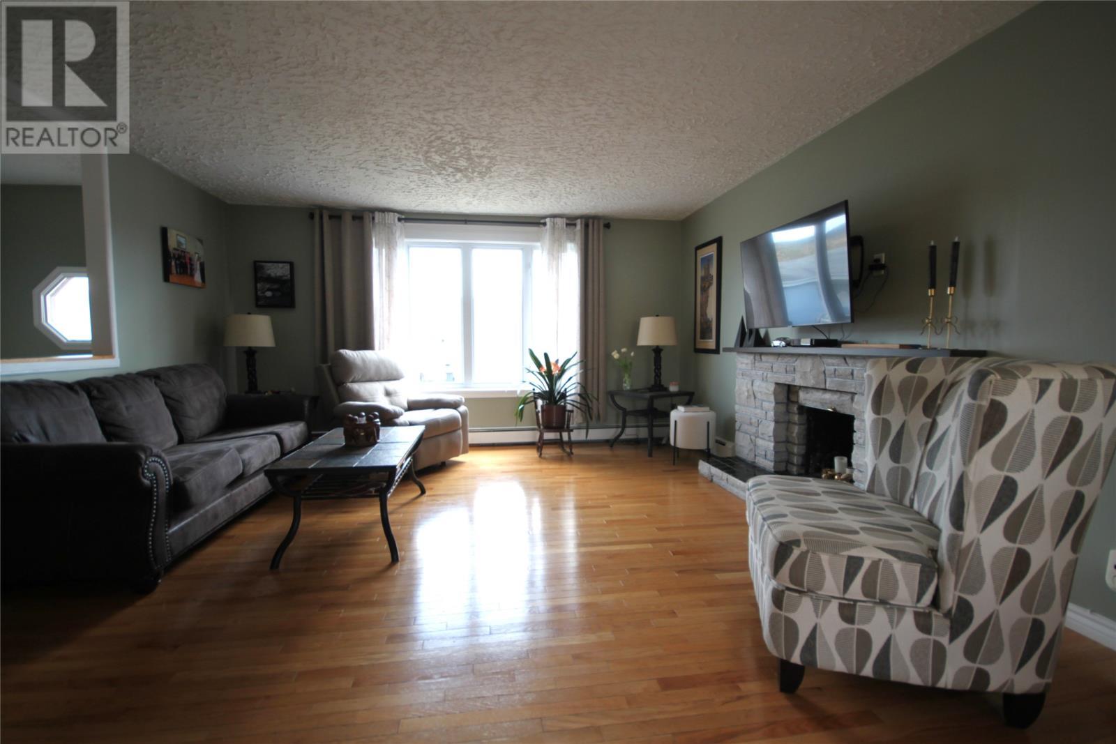 50 Holbrook Avenue, St. John'S, NL - Indoor Photo Showing Living Room With Fireplace