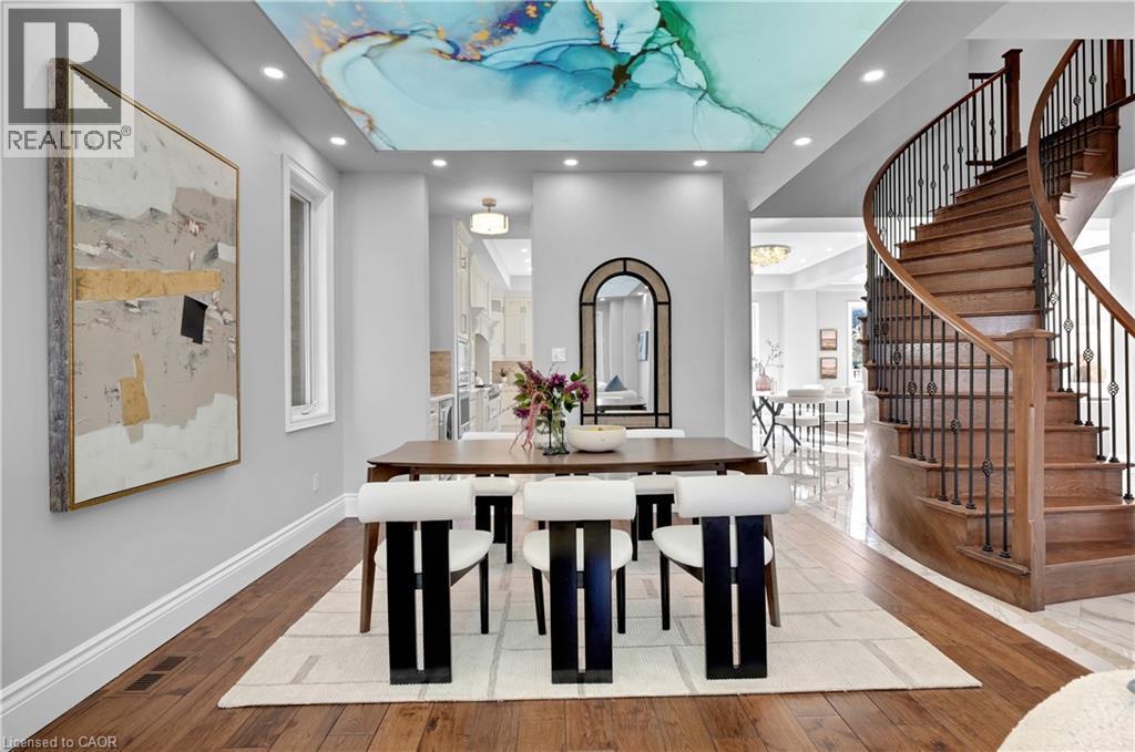 7 Riesling Court, Hamilton, ON - Indoor