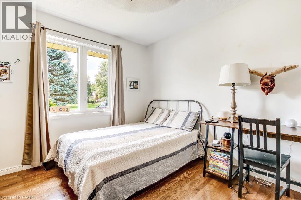 4 Donjon Boulevard, Port Dover, ON - Indoor Photo Showing Bedroom