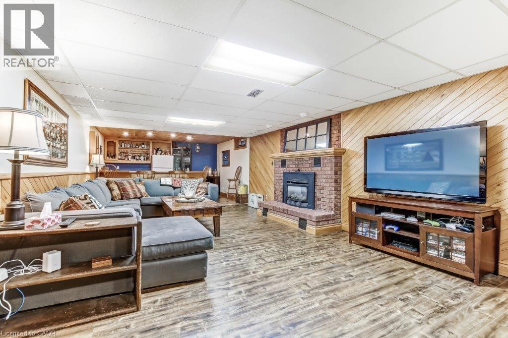 4 Donjon Boulevard, Port Dover, ON - Indoor With Fireplace
