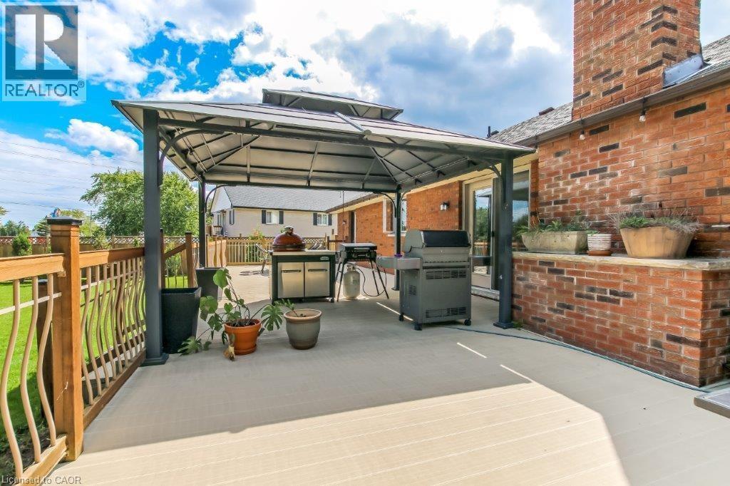 4 Donjon Boulevard, Port Dover, ON - Outdoor With Exterior