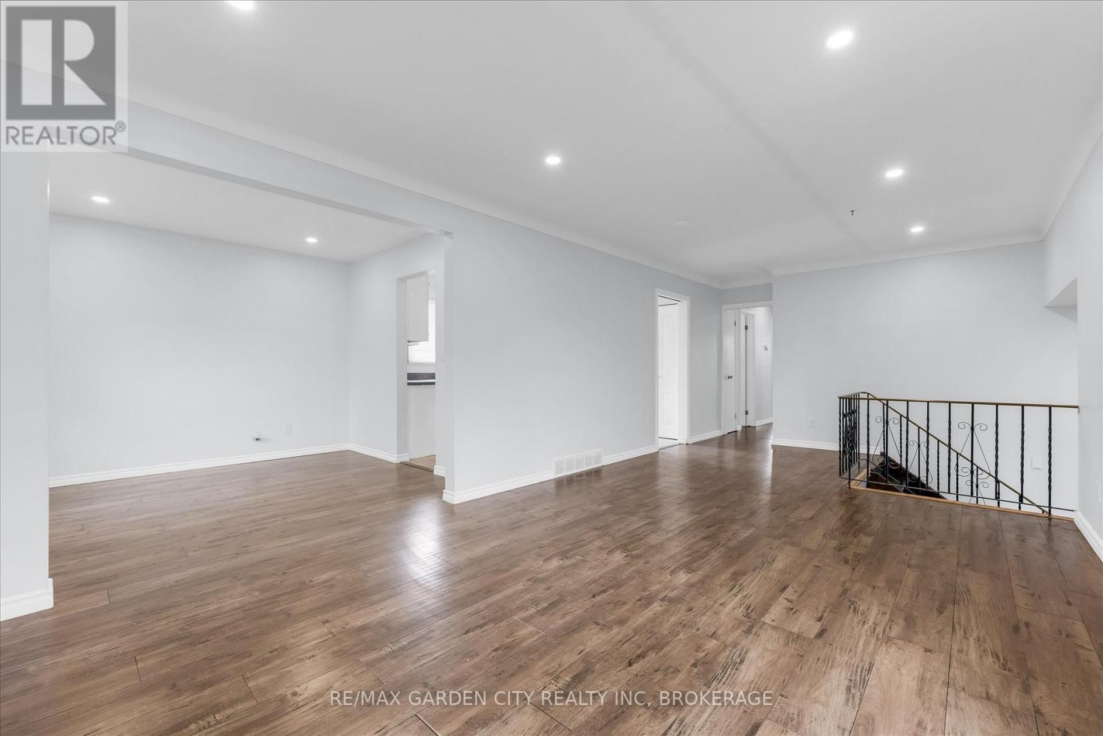 82 Linwell Road, St. Catharines (Lakeport), ON - Indoor Photo Showing Other Room