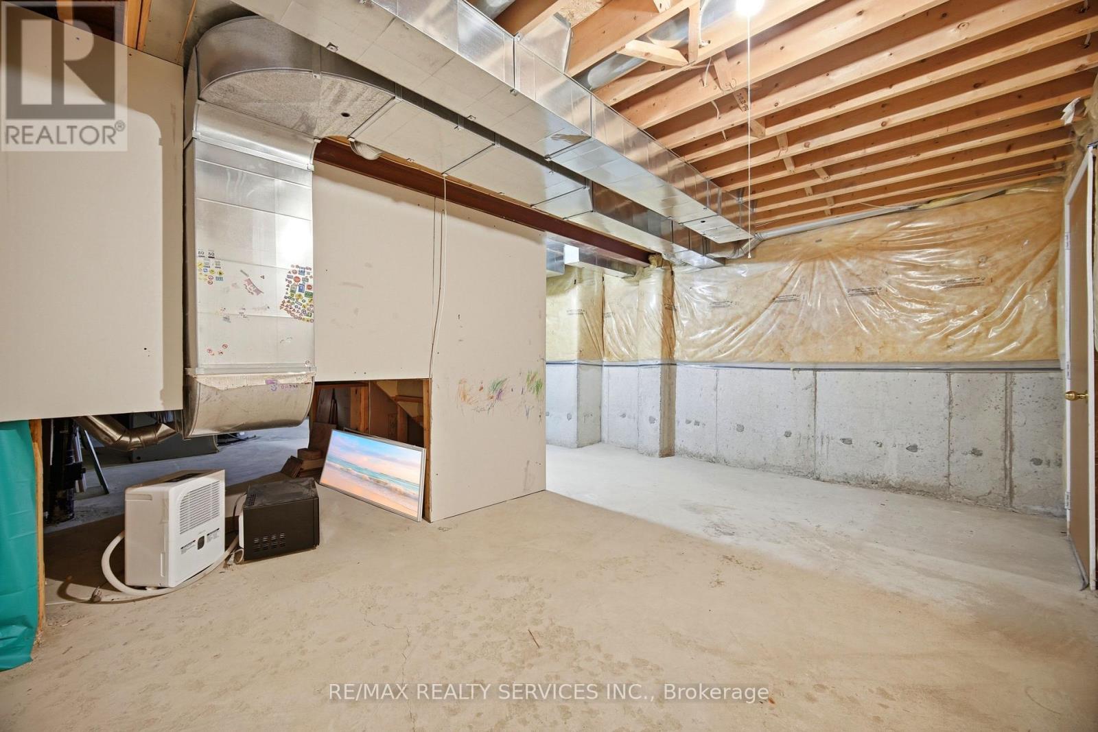 21 Upper Highlands Drive, Brampton, ON - Indoor Photo Showing Basement