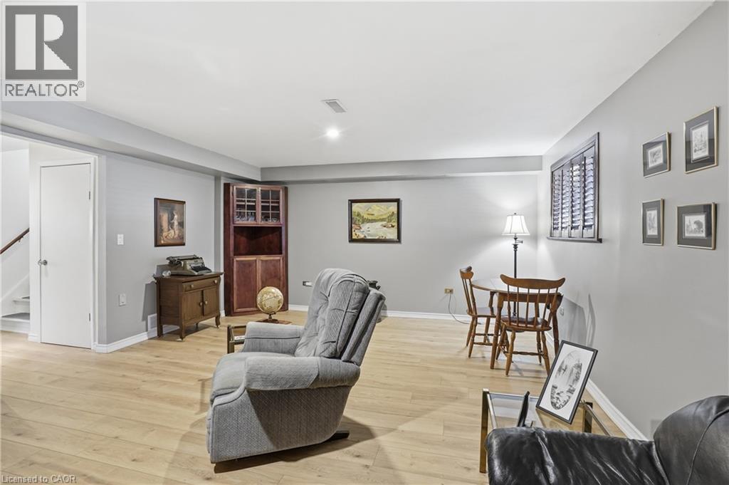 13 Fallingbrook Drive, Fonthill, ON - Indoor