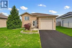 17 BARNETT Street W Listowel, ON N4W 3V9