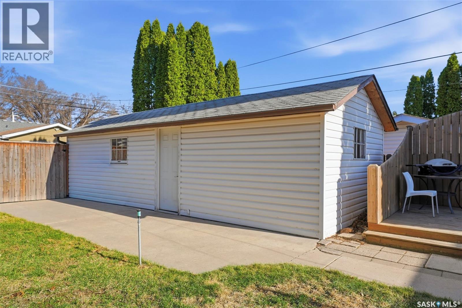 2129 Cairns Avenue, Saskatoon, SK - Outdoor With Exterior